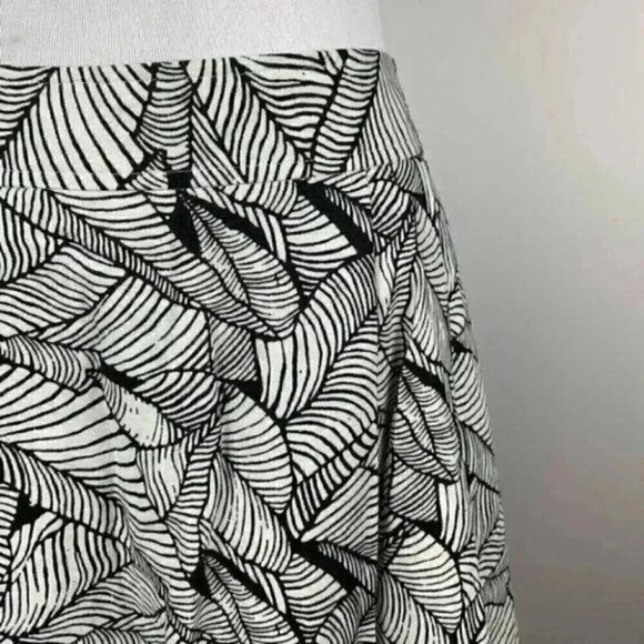 Ann Taylor loft skirt size 0 pleated 100% linen - Picture 3 of 10